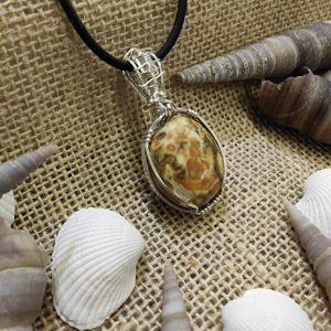 Tasmanian Agate (Natural) silver wire-wrapped by Niai Design