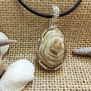 Tasmanian Agate (Natural) silver wire-wrapped by Niai Design